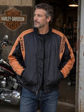 Vintage 2005 Harley-Davidson Black and Orange Shield Patch Bomber Jacket